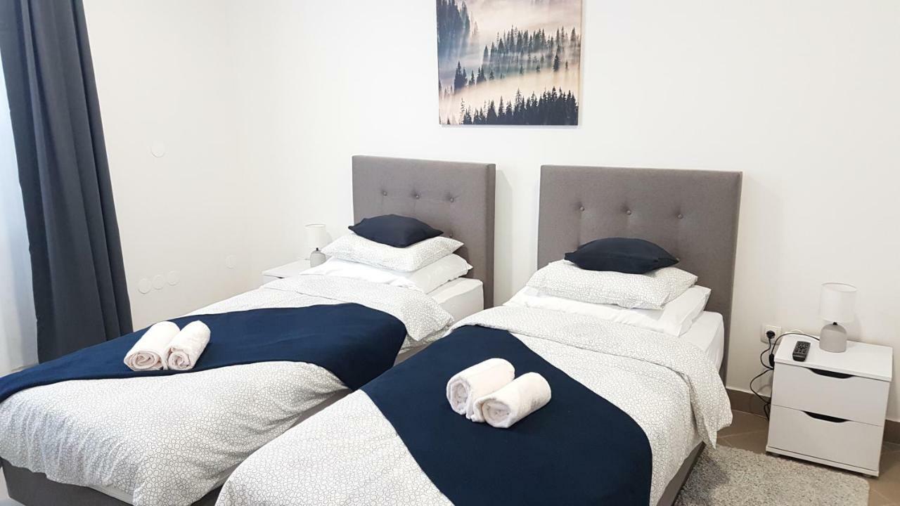 Marko Airport Rooms Velika Gorica Exteriör bild
