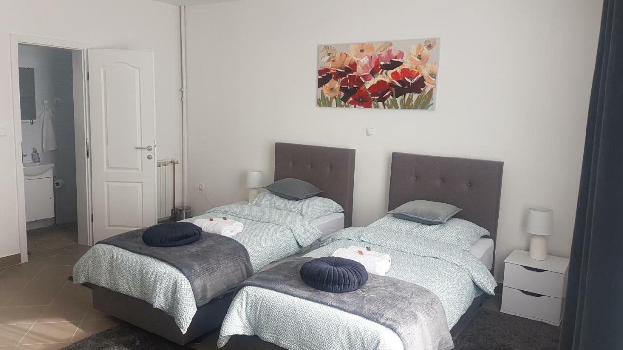 Marko Airport Rooms Velika Gorica Exteriör bild