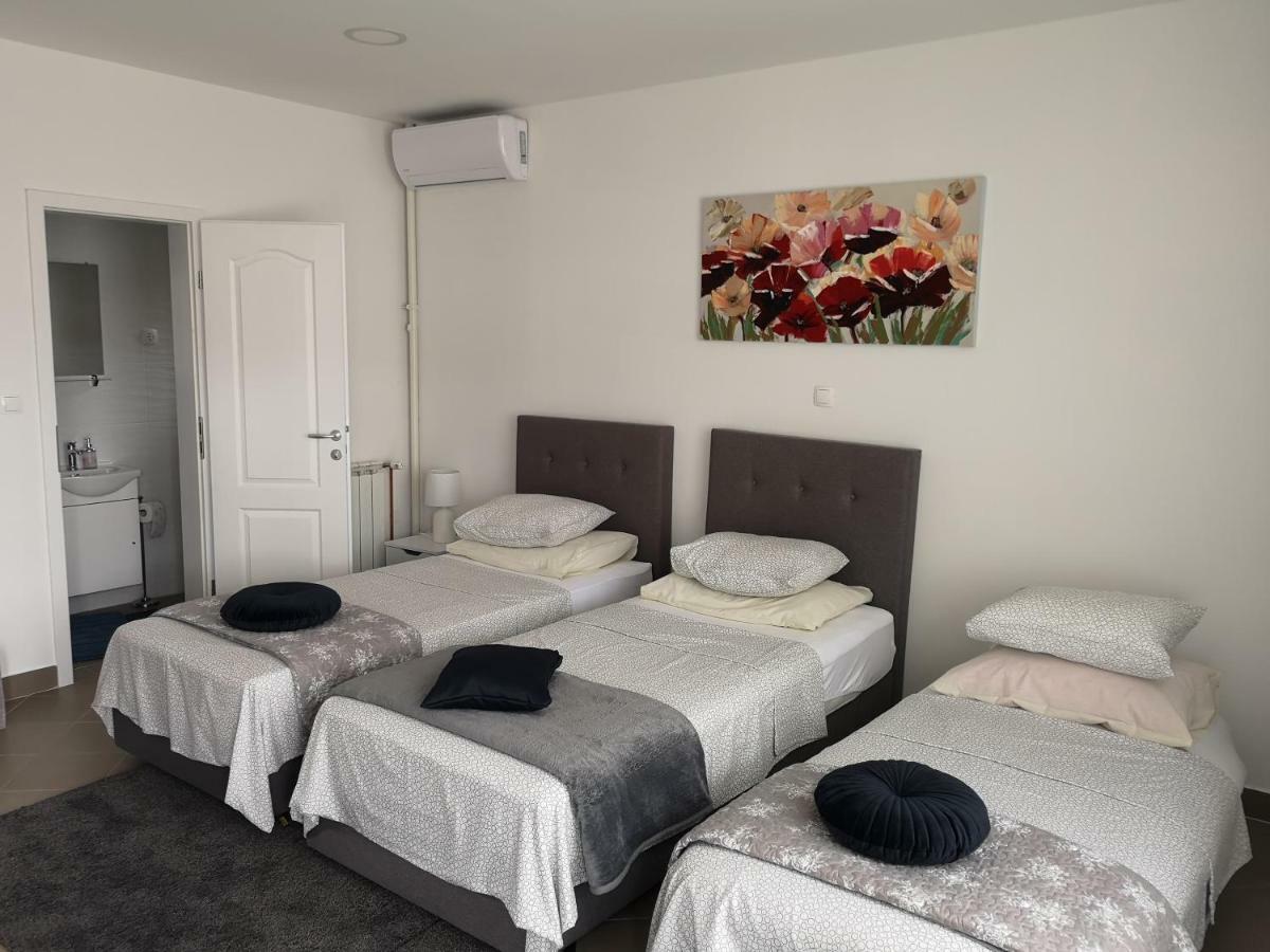 Marko Airport Rooms Velika Gorica Exteriör bild