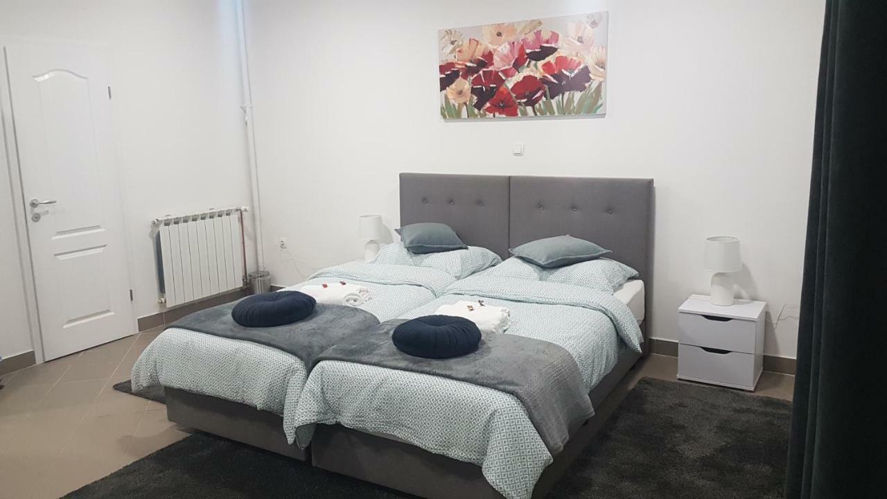 Marko Airport Rooms Velika Gorica Exteriör bild