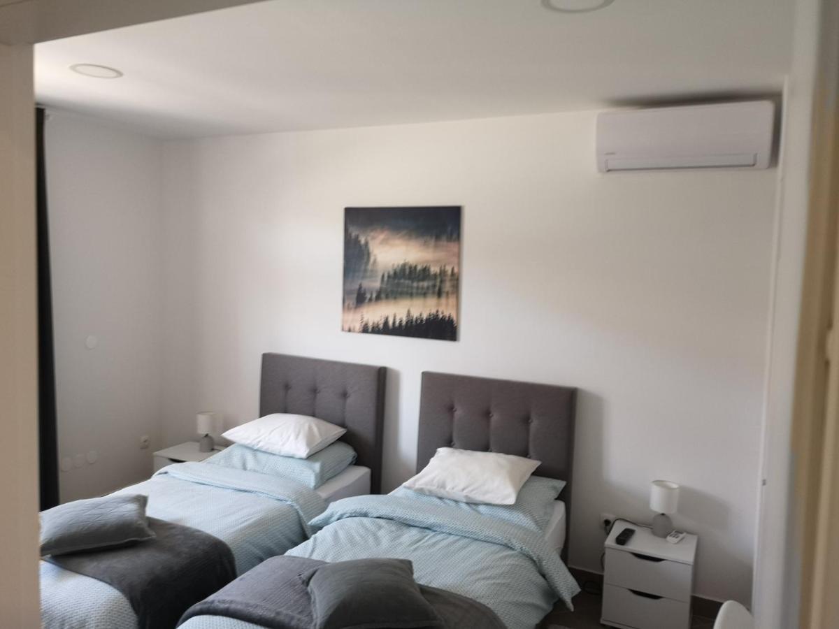 Marko Airport Rooms Velika Gorica Exteriör bild
